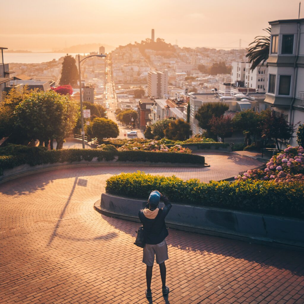 stock image depicting a city in Colombia for an article about doing business in this country